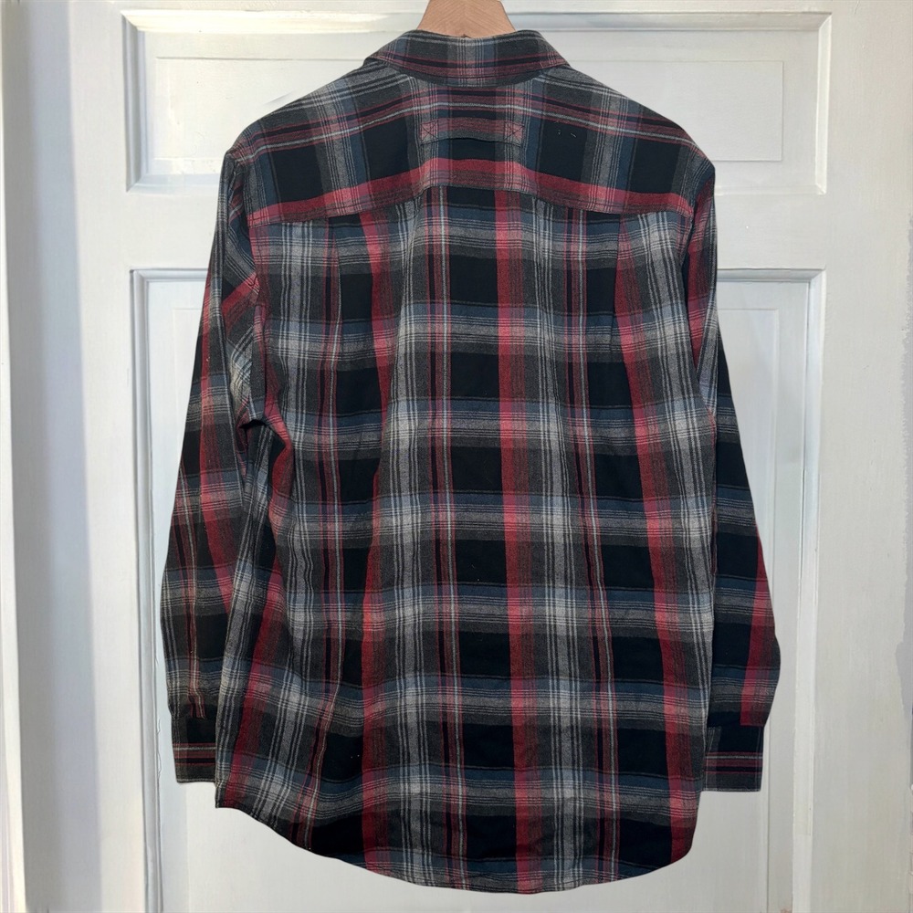 New Duluth Trading Plaid Flannel Free Swingin Relaxed Fit Mens Small button Down - Picture 5 of 7